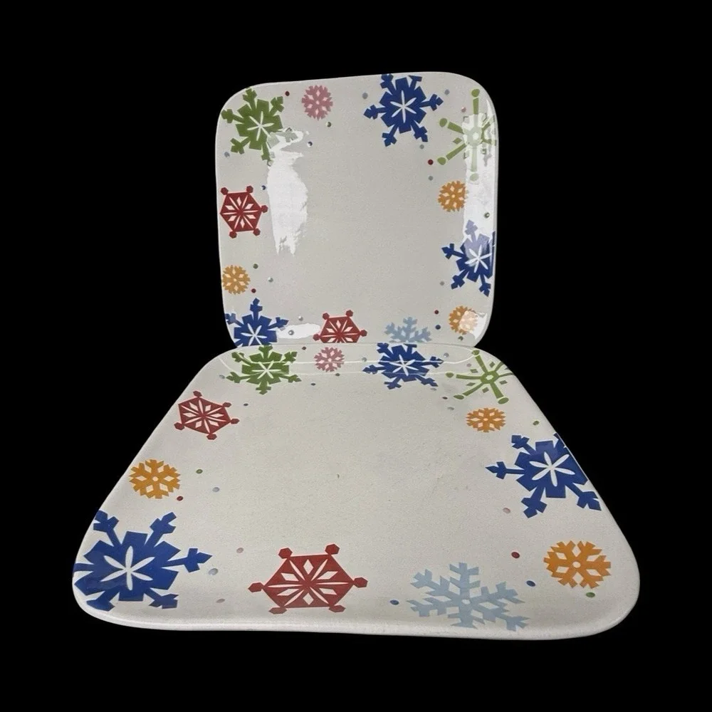 Target Home Sleddin Hill Snowflake Dinner Plates‎ Christmas Winter - Set Of 2
